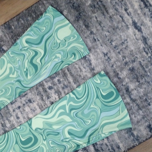 70s Inspired bell bottom pants - Picture 7 of 8